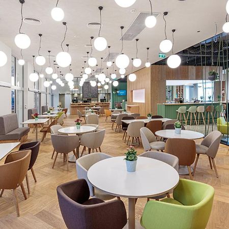 Holiday Inn Prague By Ihg Exterior foto