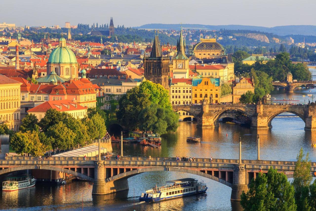 Holiday Inn Prague By Ihg Exterior foto