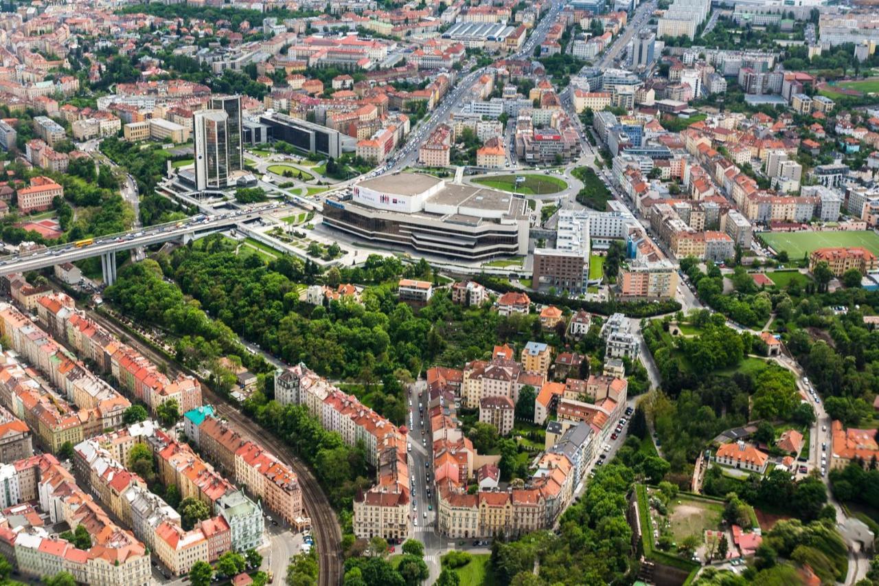 Holiday Inn Prague By Ihg Exterior foto