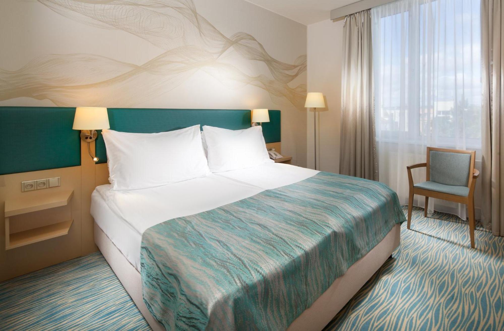 Holiday Inn Prague By Ihg Exterior foto